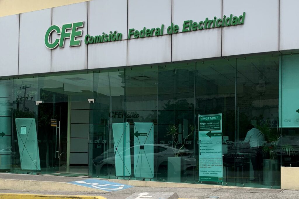 CFE coloca bonos internacionales por mil 500 millones de dólares