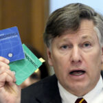 EE.UU. denuncia que agentes cubanos “acosaron” a Mike Hammer, encargado de negocios en La Habana