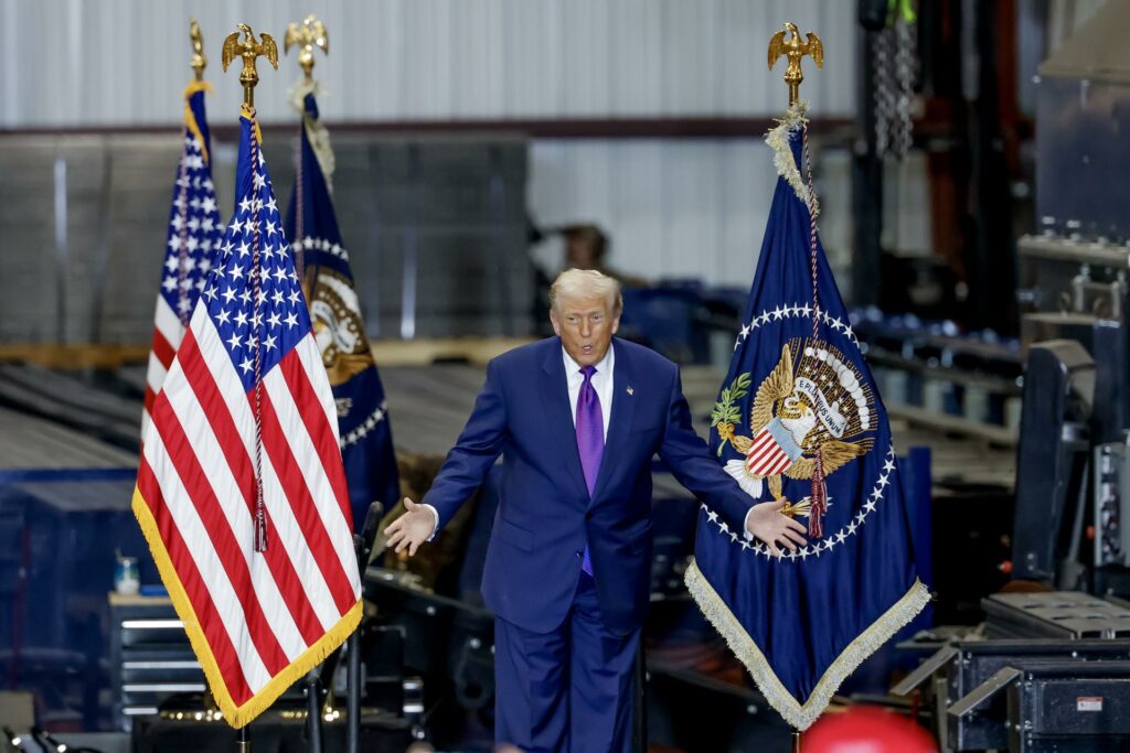 Trump dice que el petróleo venezolano ya está en camino y será “fantástico” para Venezuela