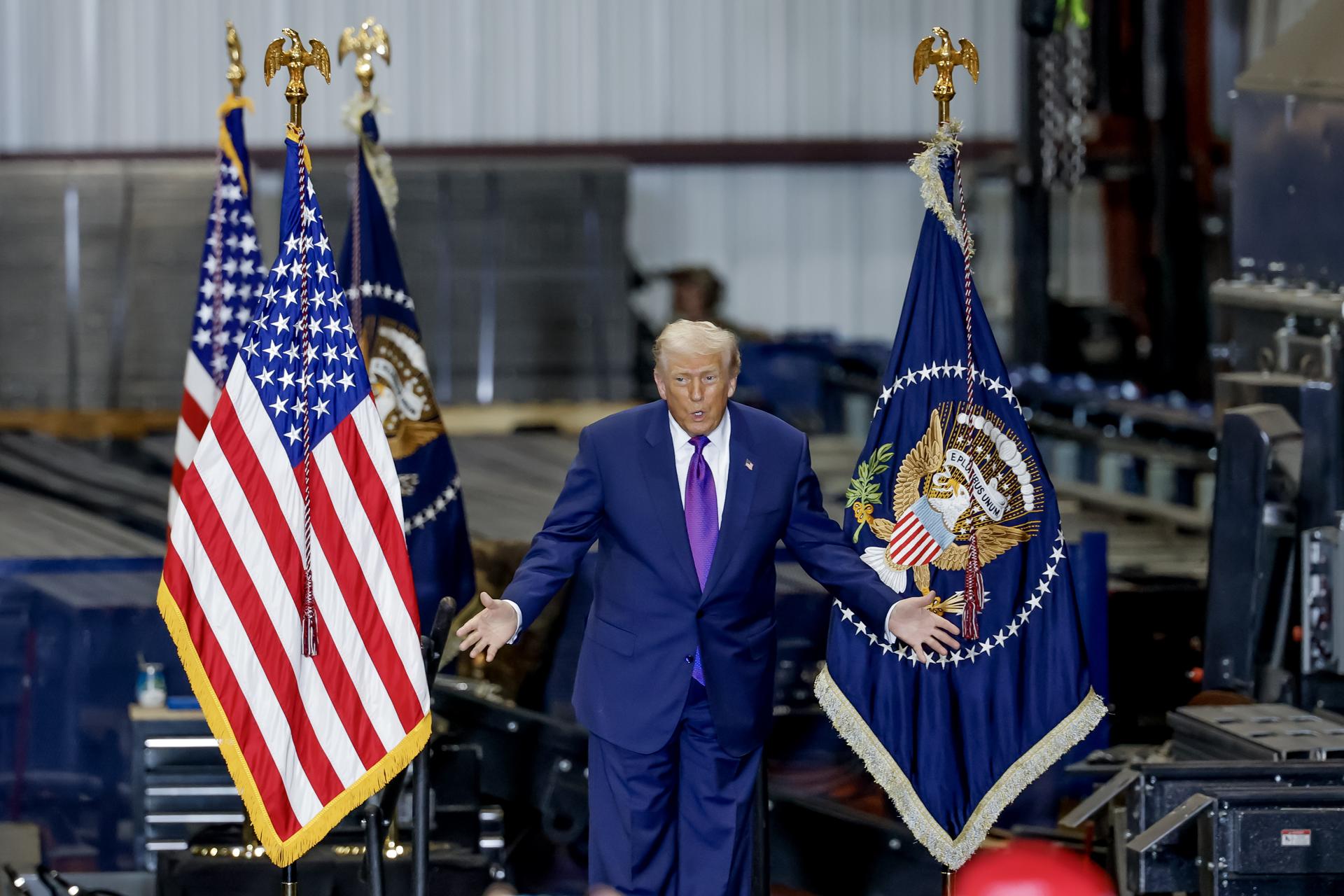 Trump dice que el petróleo venezolano ya está en camino y será “fantástico” para Venezuela Trump dice que el petróleo venezolano ya está en camino y será “fantástico” para Venezuela