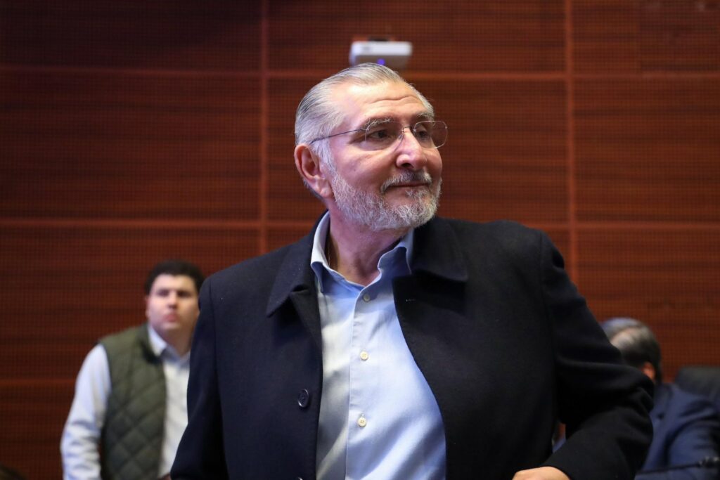 Sheinbaum afirma que Adán Augusto López no tiene investigaciones en su contra en FGR