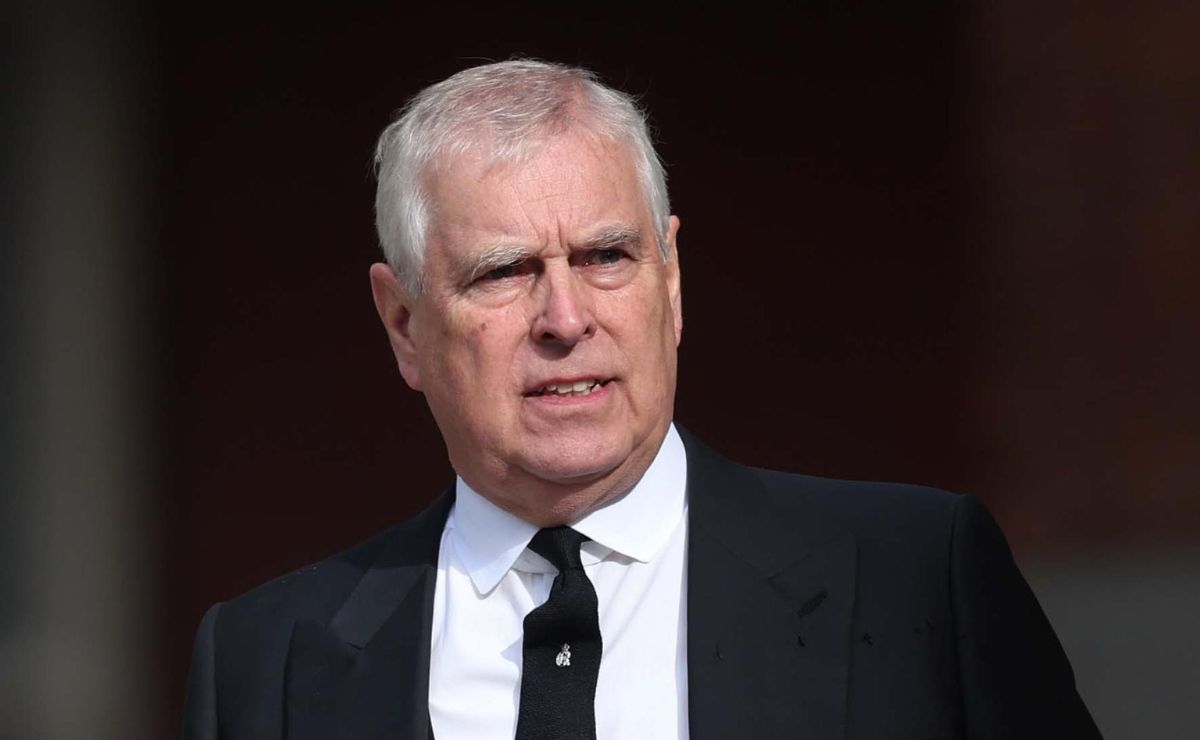 Liberan al expríncipe Andrés tras 11 horas detenido Liberan al expríncipe Andrés tras 11 horas detenido