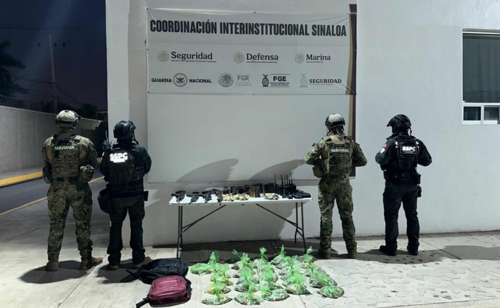 Marina asegura arsenal en operativo en Mocorito, Sinaloa