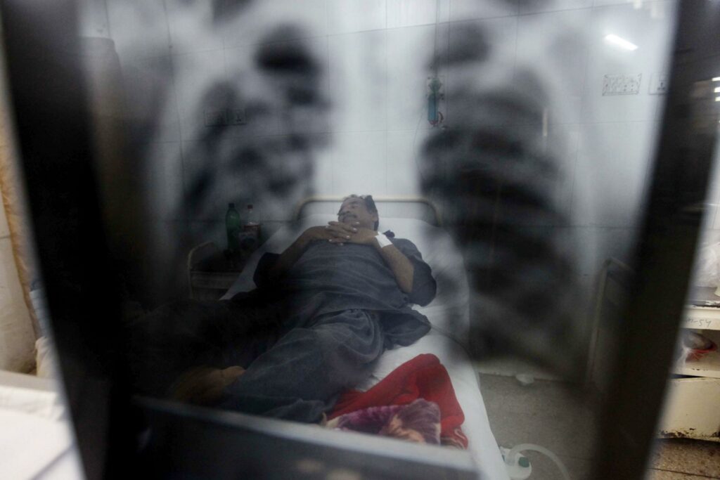 Dos casos de tuberculosis en el mayor centro de detenci&oacute;n para migrantes de EE.UU.