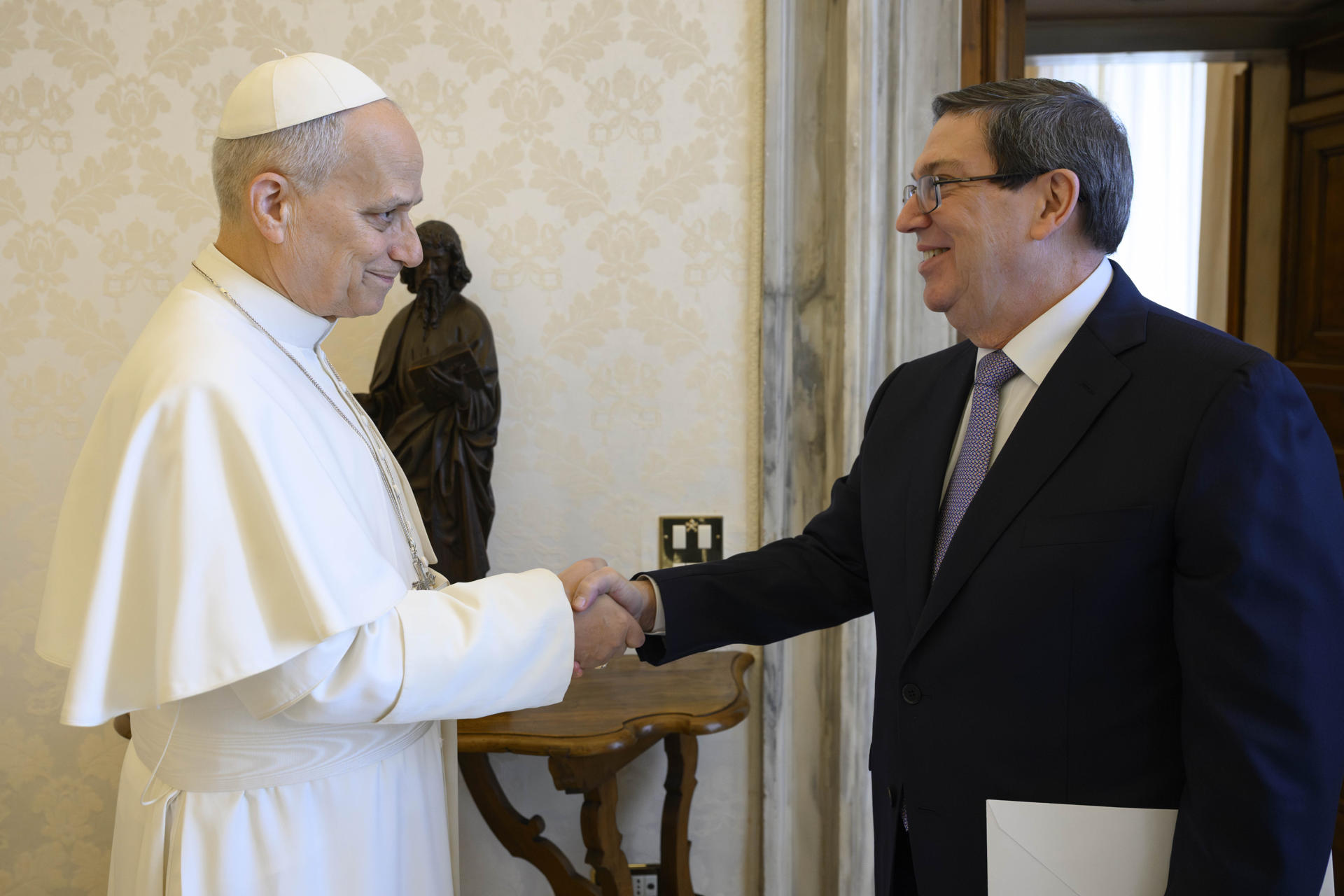 El papa recibe al ministro de Exteriores cubano en medio de las tensiones con EE.UU.