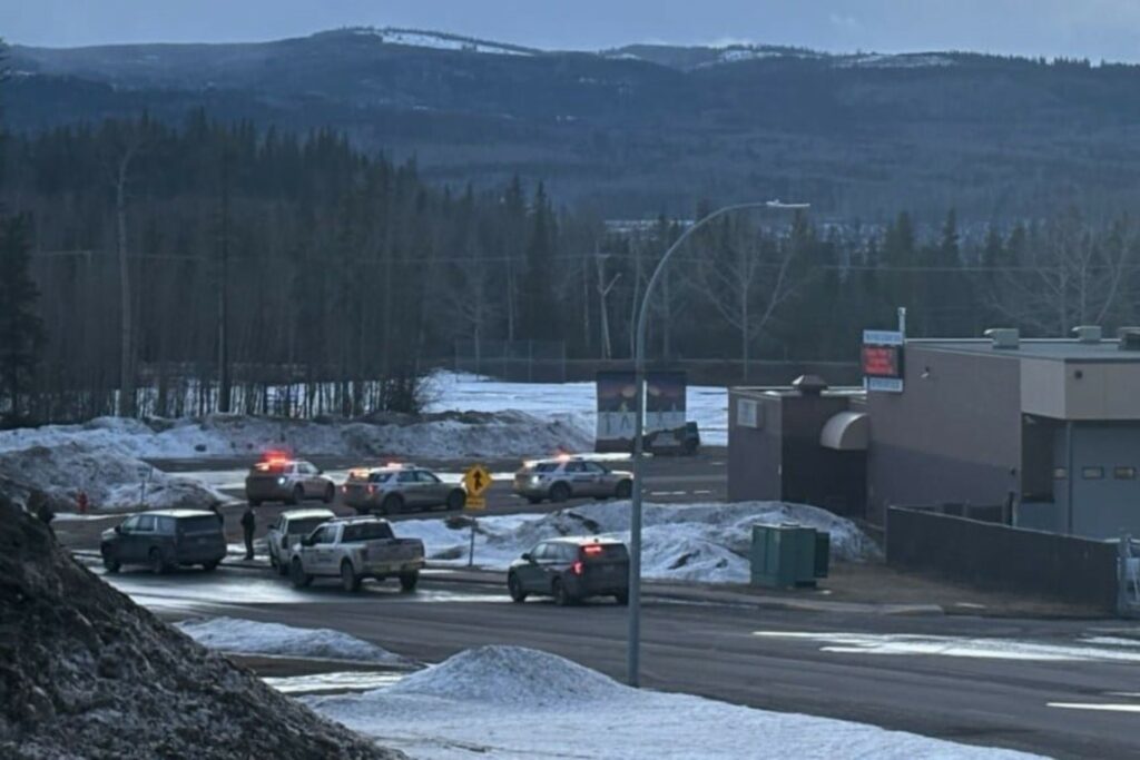 México expresa sus condolencias a Canadá por el “lamentable” tiroteo en una escuela que dejó 10 muertos