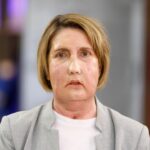 Realizan el primer trasplante facial del mundo con donante que recibió la eutanasia