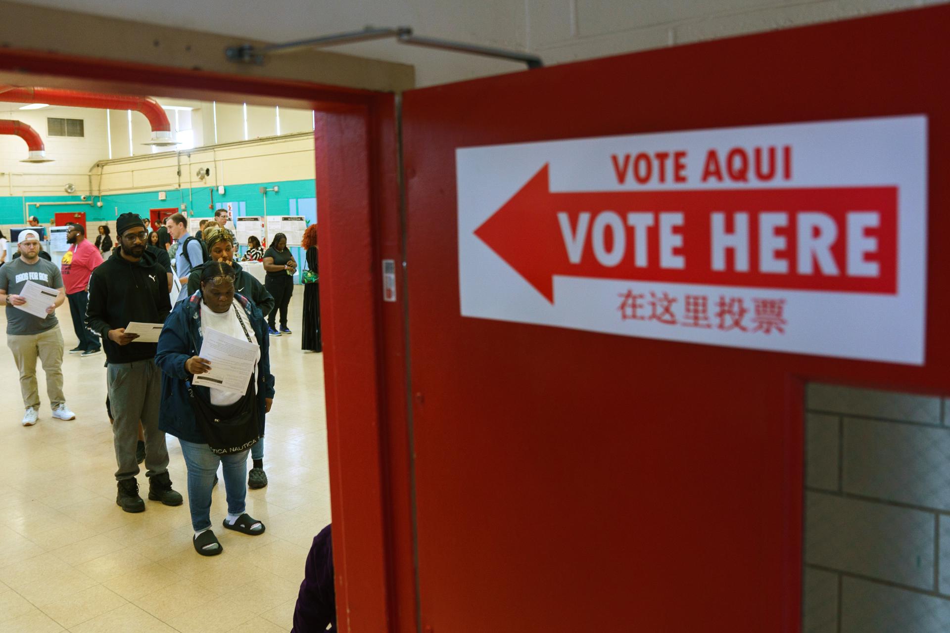 El Gobierno de EE.UU. asegura que el ICE no patrullará los centros de votación en noviembre