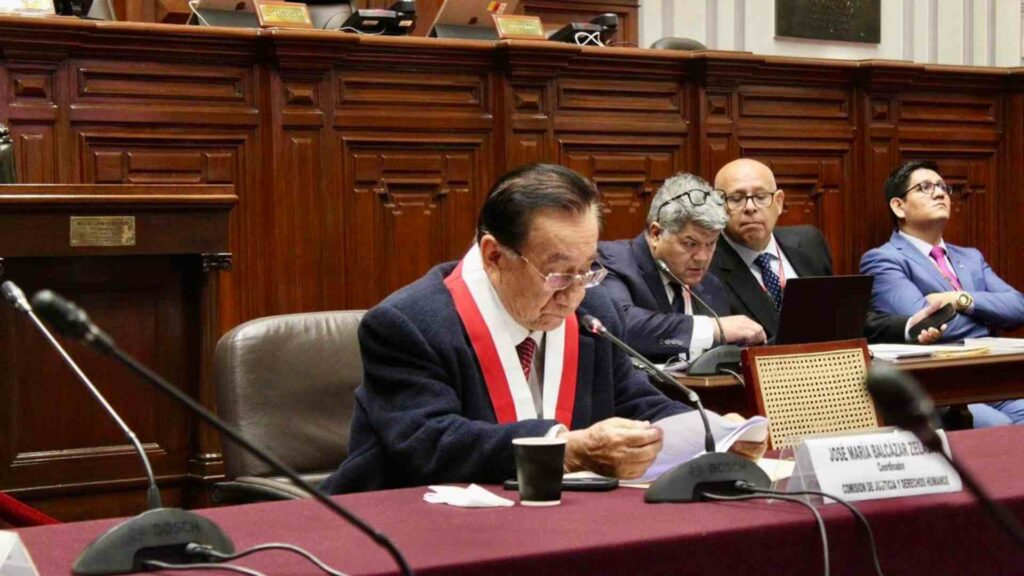 José María Balcázar es el nuevo presidente interino de Perú