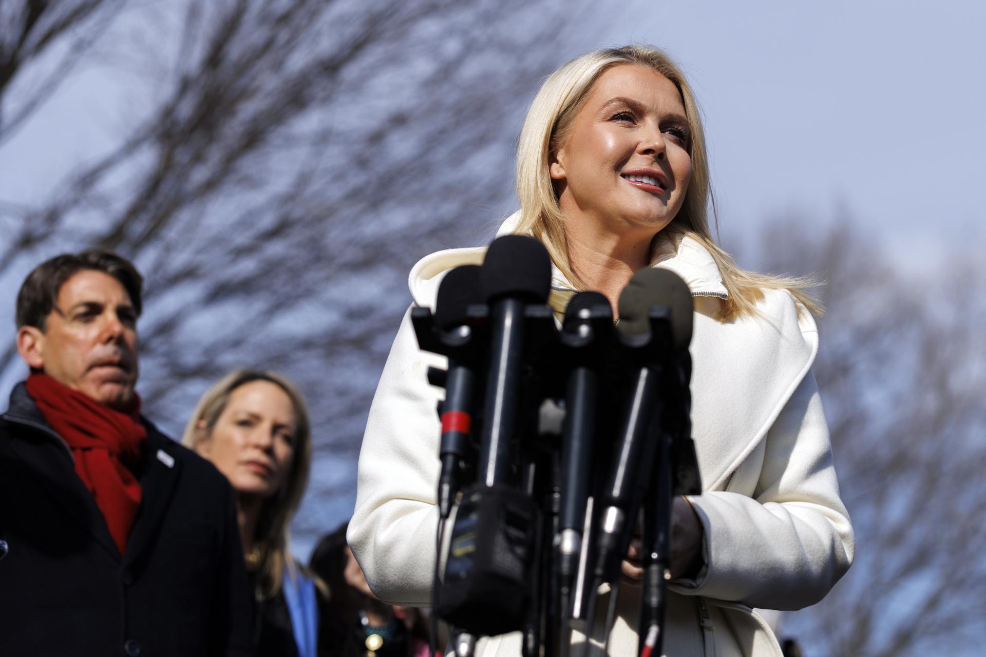 Casa Blanca insiste en que EE.UU. y Cuba est&aacute;n negociando y exige prudencia a La Habana