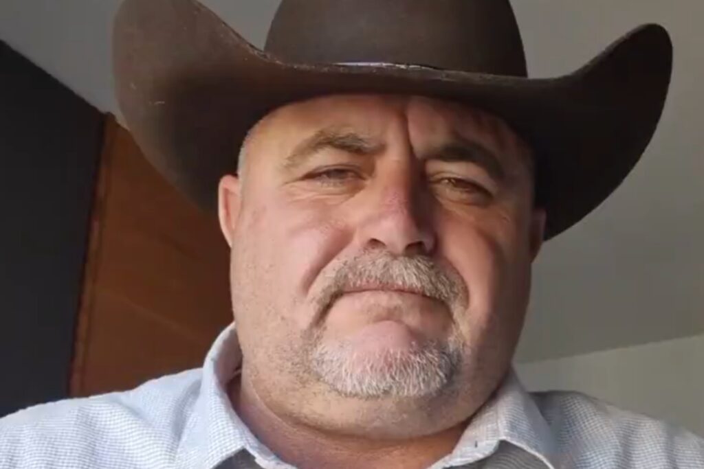 Activista Julian LeBar&oacute;n se ‘destapa’ para la gubernatura de Chihuahua en 2027