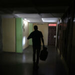 Sin petróleo, sin vuelos y con un peso en mínimos: Cuba cruje bajo la presión de Estados Unidos