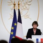 La presidenta del Louvre presenta su renuncia tras las numerosas crisis del museo