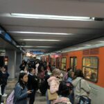 Metro CDMX reporta saturación de usuarios en ocho líneas