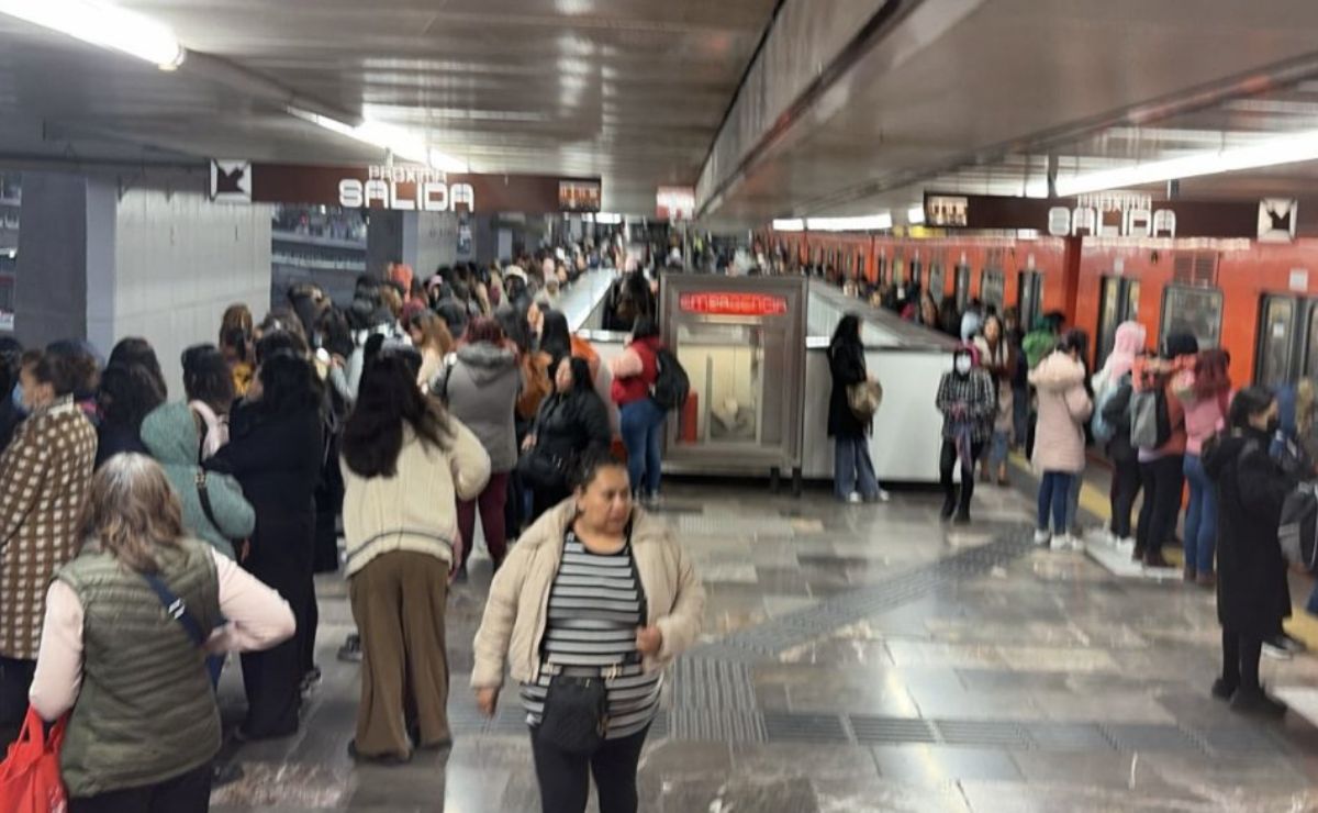 Metro CDMX pide anticipar salida por retrasos en 7 líneas Metro CDMX pide anticipar salida por retrasos en 7 líneas