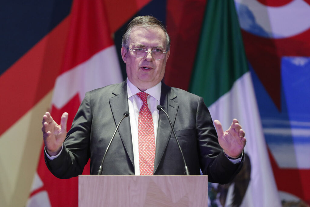 México analizará nuevos aranceles del 10 % anunciados por Trump: Ebrard; viajará a EE.UU. la próxima semana