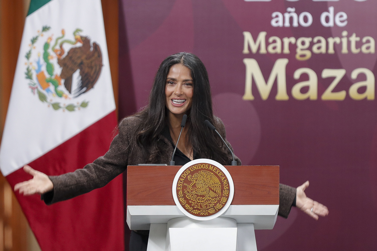 “Me guiaron”: Salma Hayek destaca apoyo de gobernadoras de Veracruz y Quintana Roo “Me guiaron”: Salma Hayek destaca apoyo de gobernadoras de Veracruz y Quintana Roo