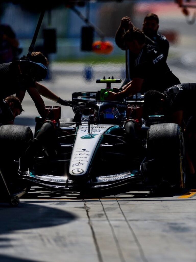 Reflejos de la segunda semana de pruebas de F1 2026 en Bahréin - mercedes-bahrein-2026-768x1024