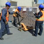 México abre la puerta a un puente aéreo con Cuba tras el envío de ayuda humanitaria