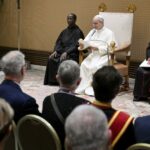 León XIV defiende “su plena libertad” para denunciar injusticias y promover la paz