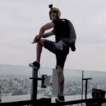 Video: Paracaidista se lanza desde terraza de hotel en Guadalajara