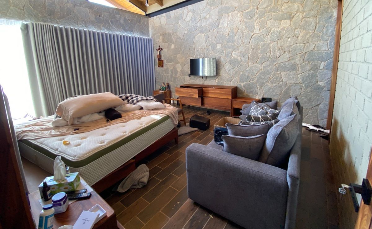 Así es Tapalpa Country Club, exclusivo fraccionamiento donde fue detenido 'el Mencho' - recamara-principal-de-cabana-en-la-que-se-hospedaba-el-mencho