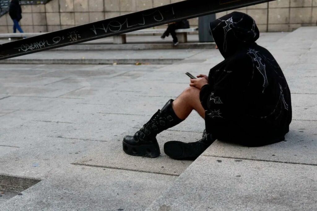 A más uso de redes sociales mayor aislamiento, constata un estudio con jóvenes