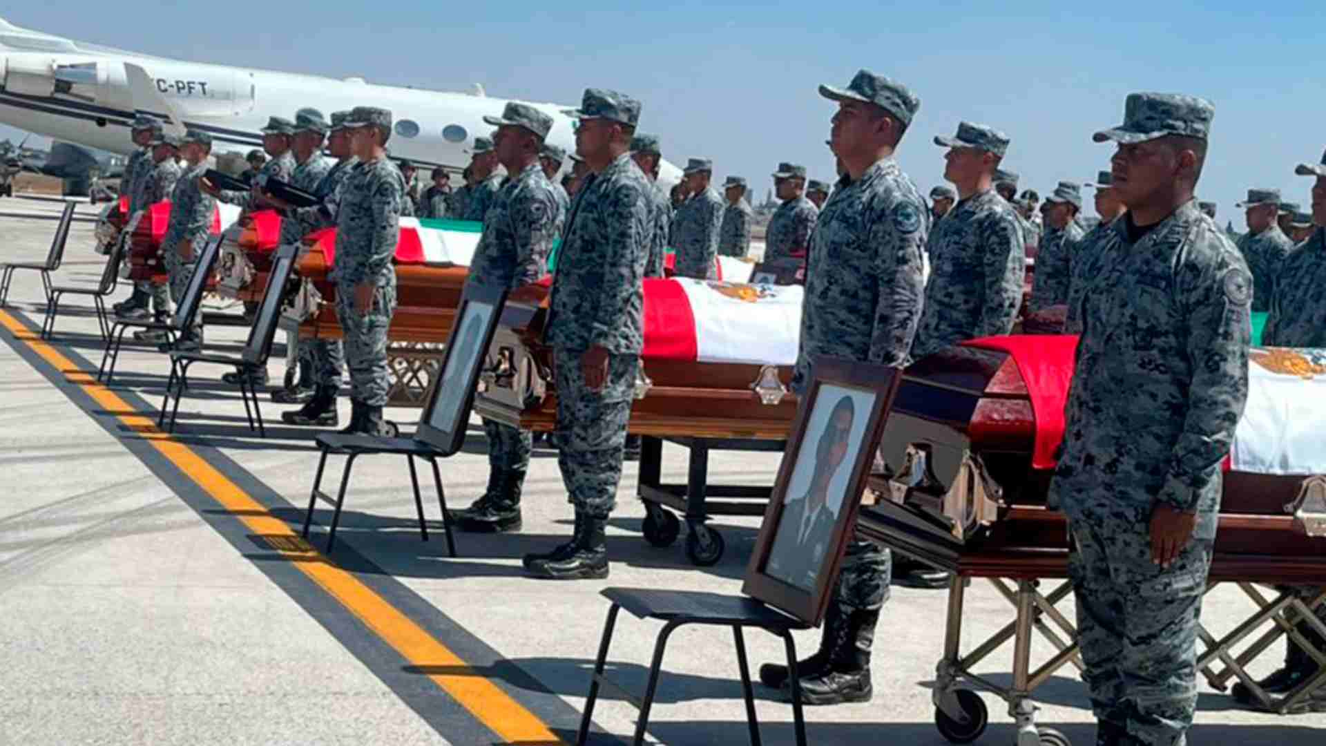 Defensa rinde honores a militares caídos en Jalisco