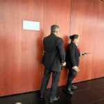 Clausuran estética en el Senado; argumentan que era pagado por legisladoras