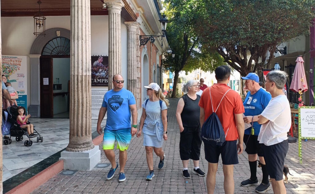Mazatlán recibe más de 4 mil cruceristas en el arranque del Carnaval 2026