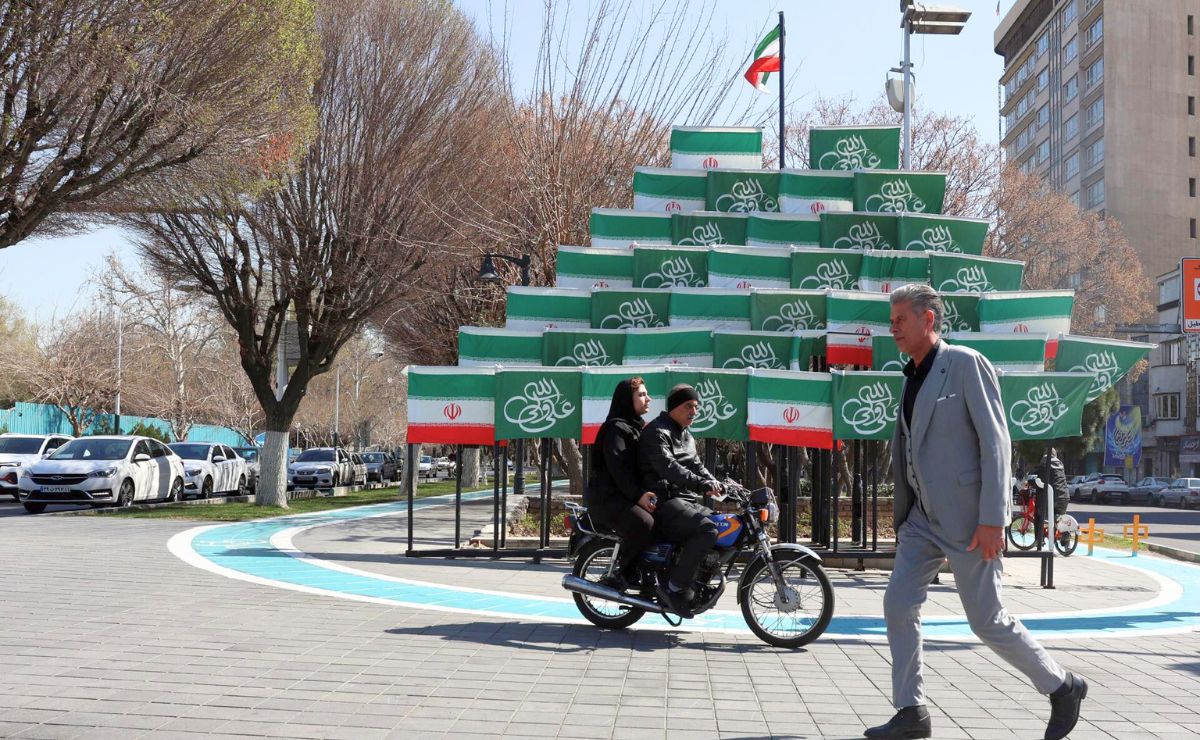 Reino Unido y China piden a personal y ciudadanos salir de Irán Reino Unido y China piden a personal y ciudadanos salir de Irán