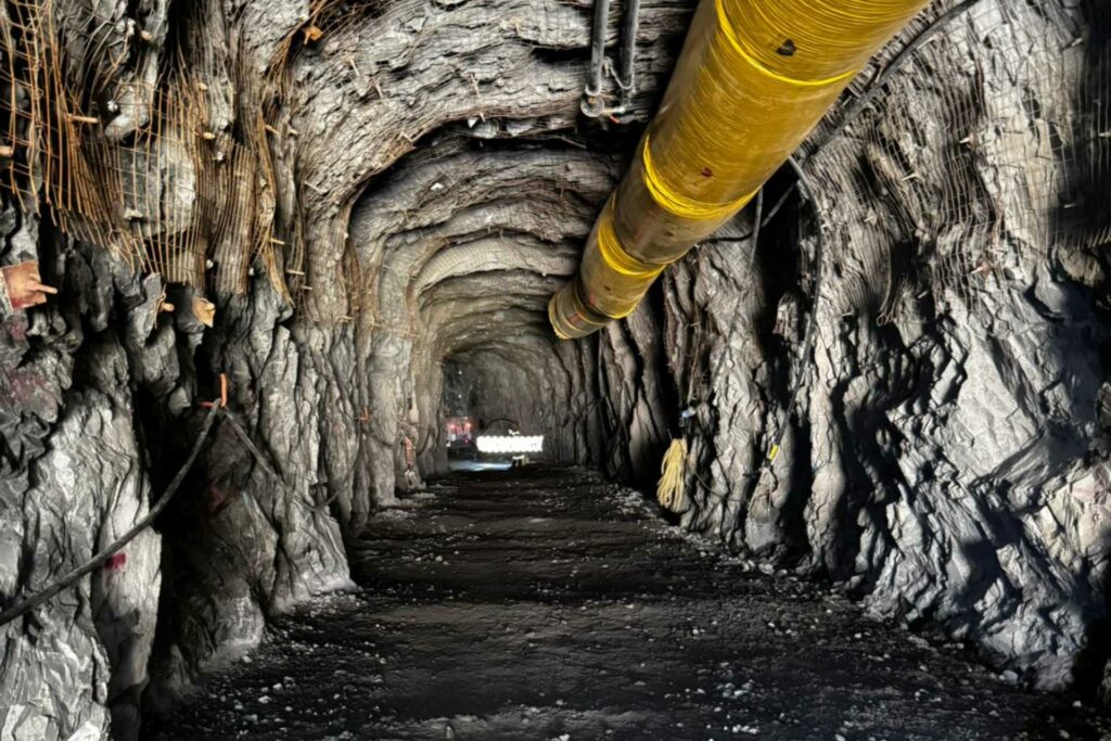 Mineros desaparecidos en Sinaloa: Minera canadiense confirma que cinco trabajadores siguen desaparecidos