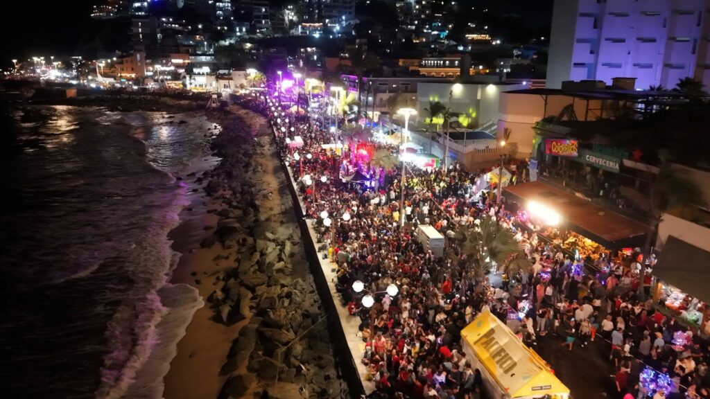 Un éxito el tercer día de actividades del Carnaval Mazatlán 2026 - whatsapp-image-2026-02-15-at-105226-am-1-1024x576