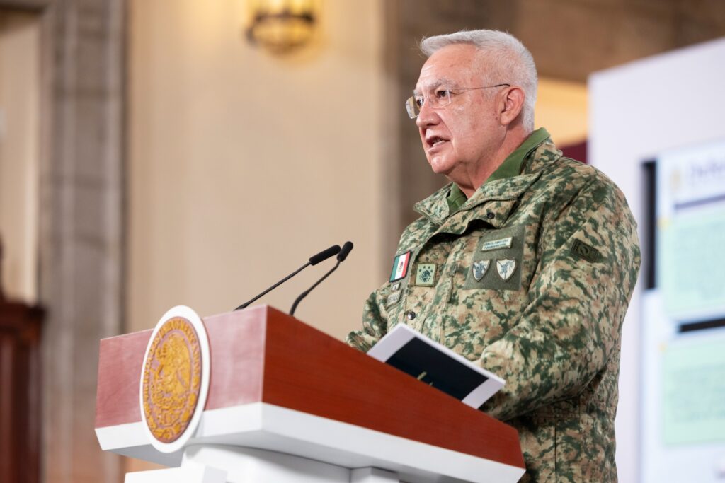 ‘El Mencho’ fue ubicado por movimientos de su pareja sentimental, explicó el general Trevilla