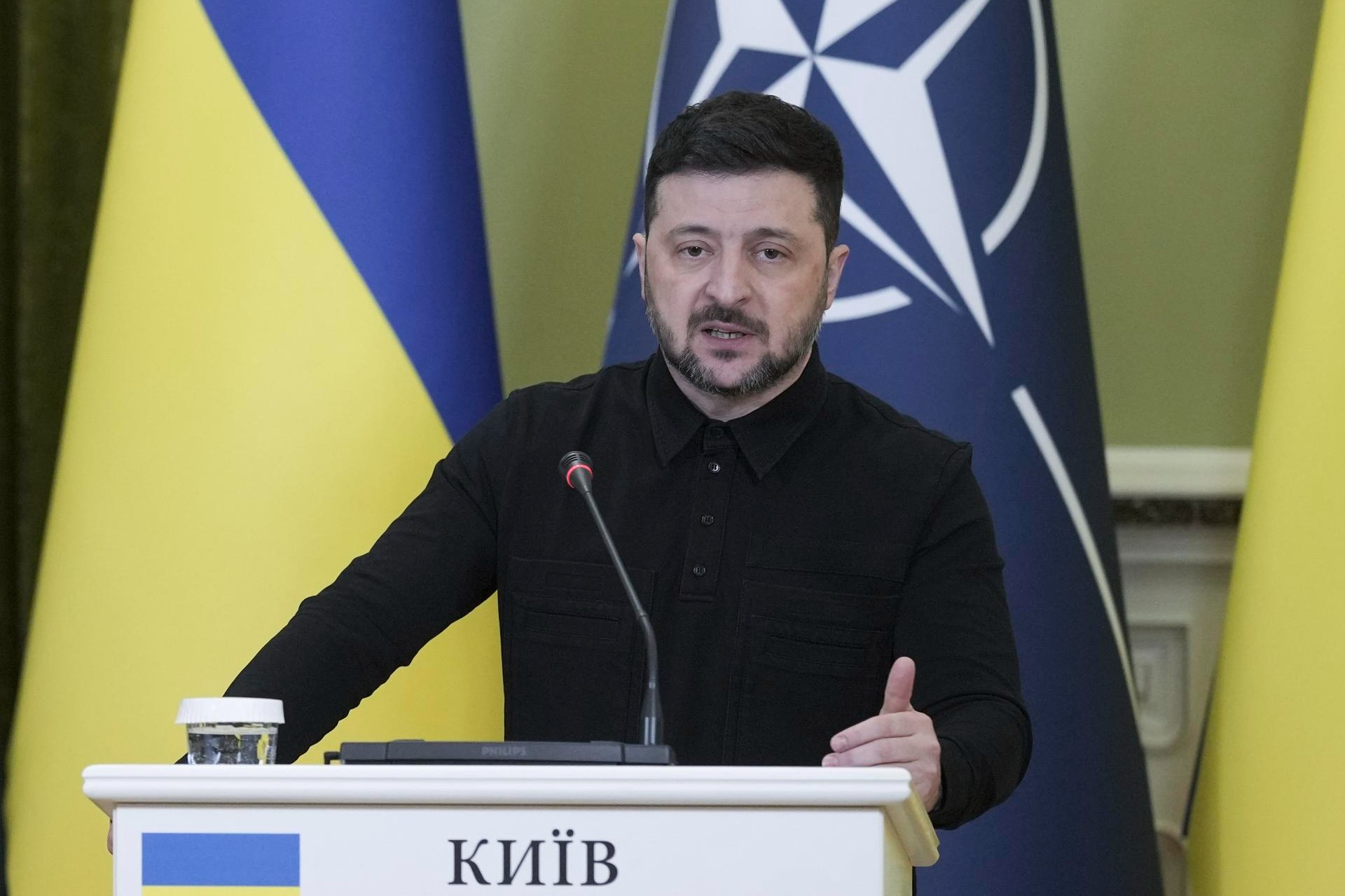 Zelenski dice que Trump quiere poner fin a la guerra en Ucrania para junio