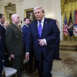 Trump dice que “pronto” sabrán cual sera su represalia por el ataque a su embajada en Riad