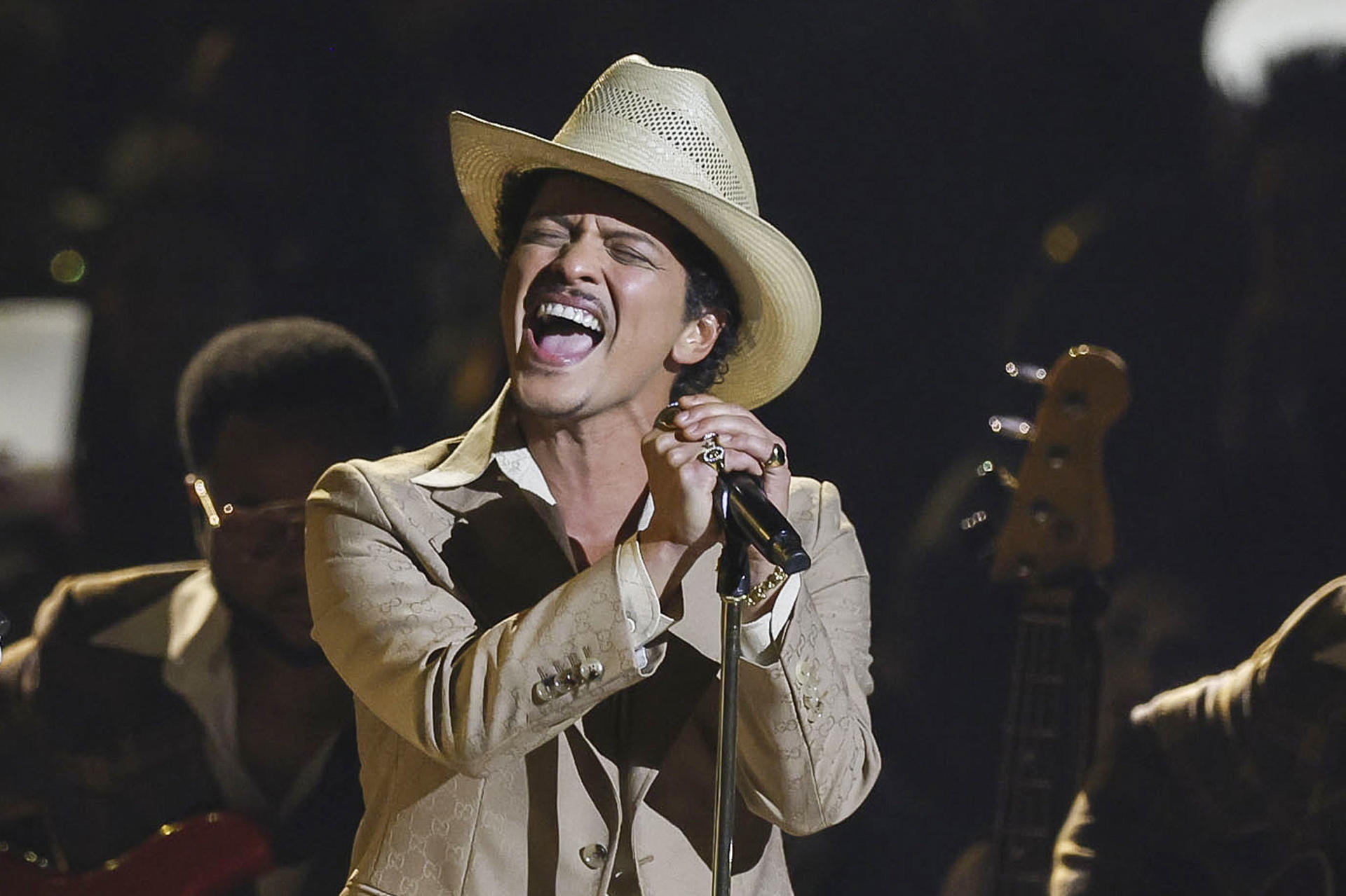 Bruno Mars mostrará su lado más latino con la gira ‘The Romantic’ en México