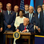 Trump a mandatarios latinoamericanos: “No voy a aprender su maldito idioma”