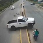 Video: Motociclista ocasiona accidente vial en Tabasco; dos mujeres murieron