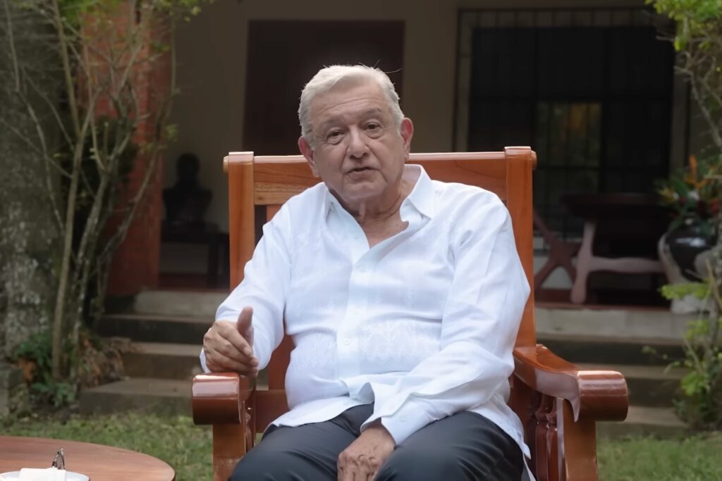 Rechazan que López Obrador fuera internado en hospital militar