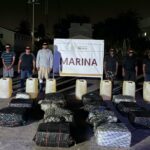 Aseguran 650 kilogramos de cocaína frente a costas de Michoacán; hay seis detenidos