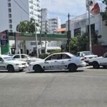 Asesinan a familia en Acapulco; taxistas bloquean la Costera Miguel Alemán