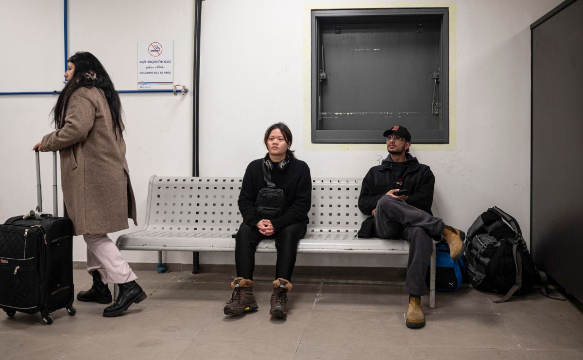 En Tel Aviv, los israelíes buscan normalidad tras varios días entre la casa y el refugio - bunker-en-tel-aviv