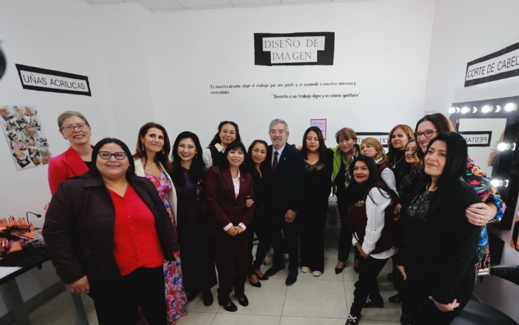 Canciller De la Fuente destaca papel de las mujeres en la construcción de la paz - canciller-de-la-fuente-destaca-papel-de-las-mujeres-en-la-construccion-de-la-paz-3-1024x642