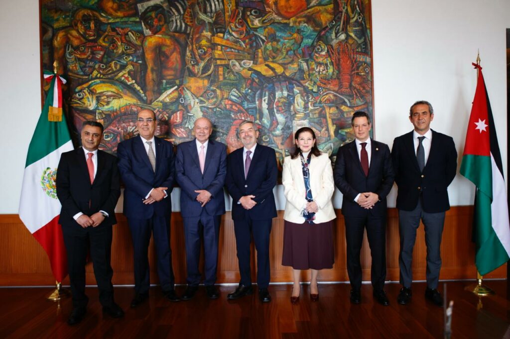 Canciller De la Fuente recibe al presidente del Senado de Jordania - canciller-de-la-fuente-recibe-al-presidente-del-senado-de-jordania-1024x682