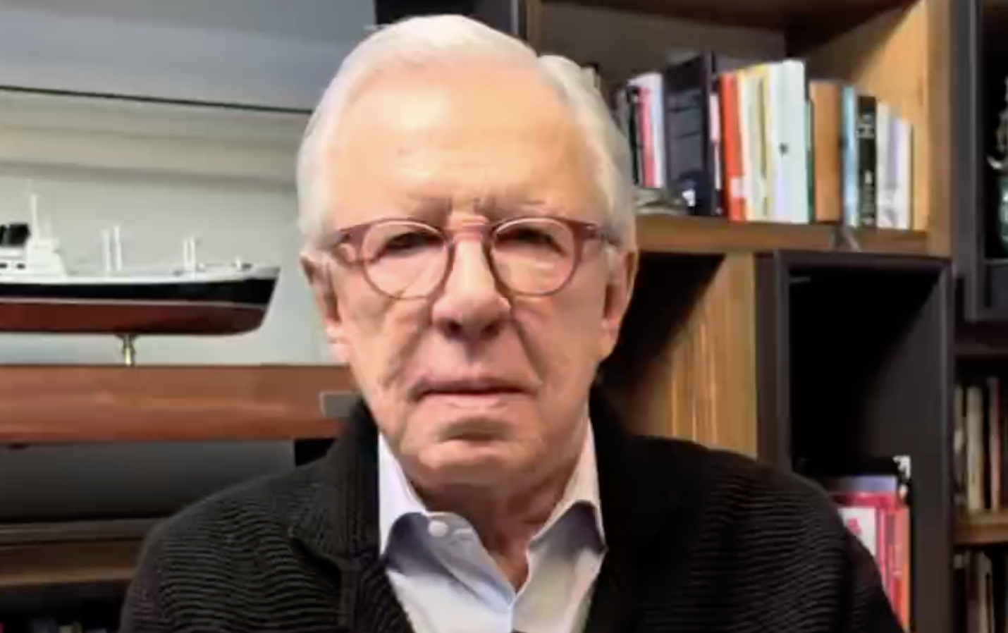 Guerra, vecindad y riesgo Guerra, vecindad y riesgo