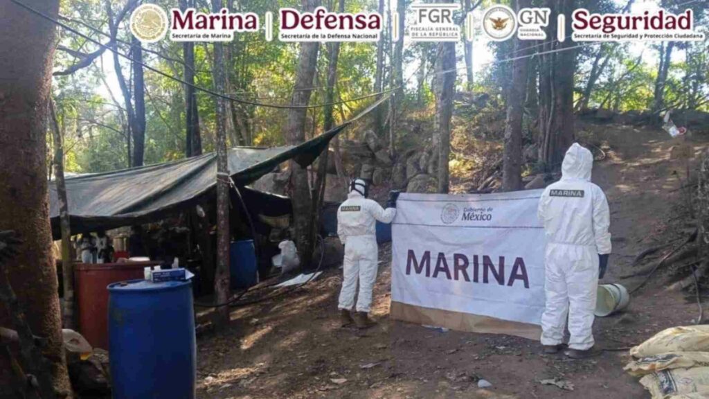 Decomisan 300 kilos de metanfetamina en el estado de Guerrero