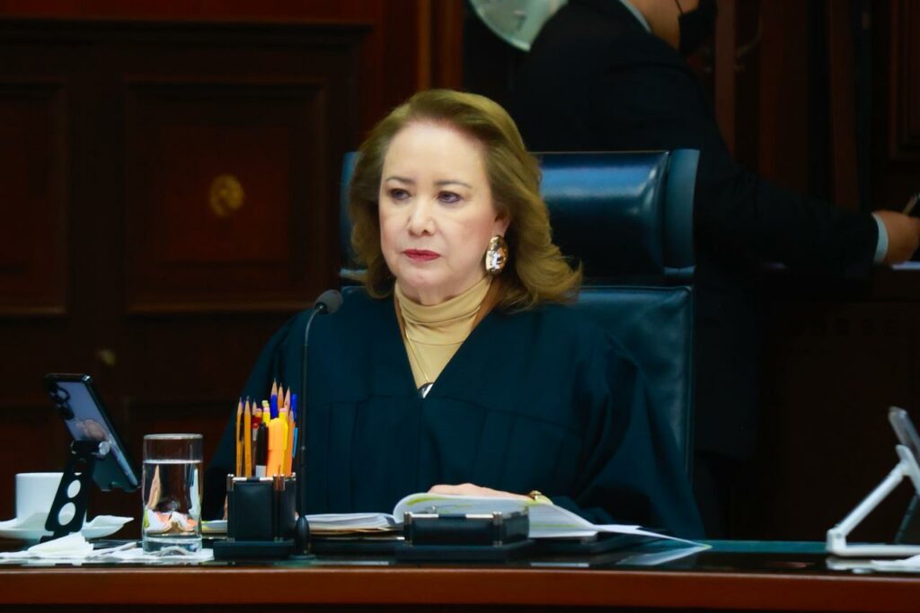 Defiende Yasmín Esquivel incluir los delitos de violencia familiar en las fiscalías de género