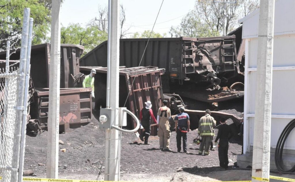 Video: Tren descarrila en Aguascalientes; murió un migrante