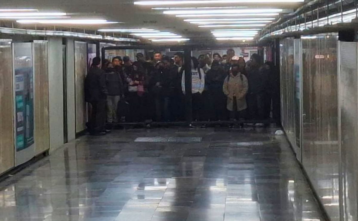 Metro CDMX aplica la ‘dosificación de usuarios’ en 7 líneas por alta afluencia Metro CDMX aplica la ‘dosificación de usuarios’ en 7 líneas por alta afluencia